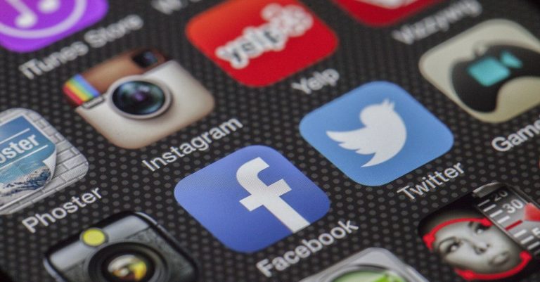 Meta AI Review (2026): Free Assistant Built Into WhatsApp, Instagram & Facebook